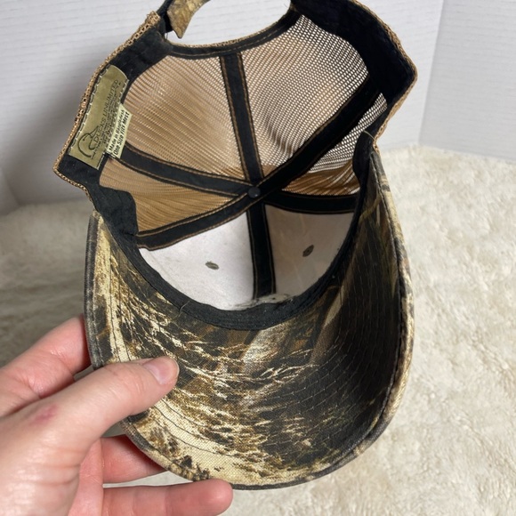 Ducks Unlimited Camouflage Cap - Picture 5 of 6